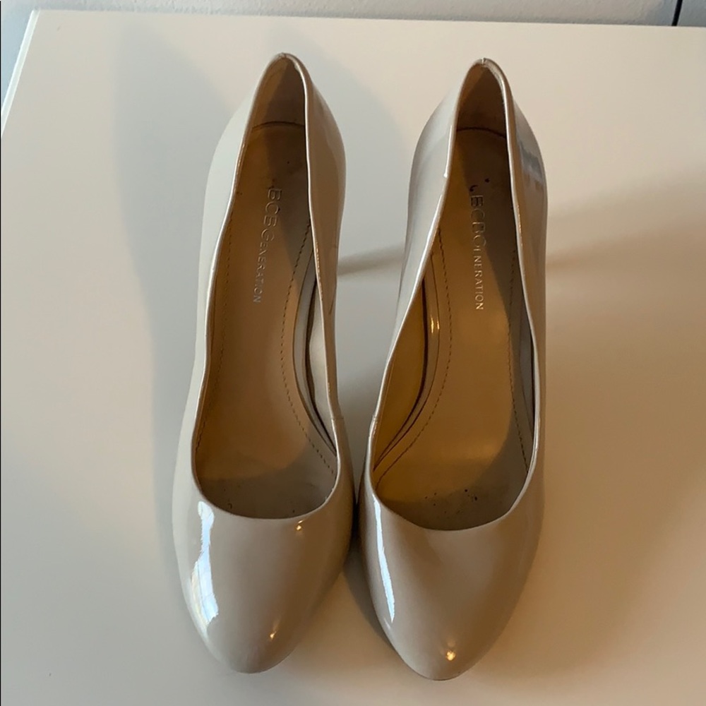 BCBGeneration Nude Heels 7.5
